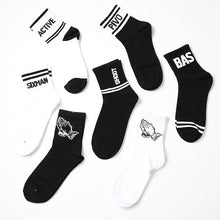 Load image into Gallery viewer, Art Socks
