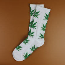 Load image into Gallery viewer, Weed Patterned Socks