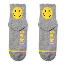 Load image into Gallery viewer, Smiley Face Socks